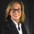 Debbie Headshot (1) - Liz Engman